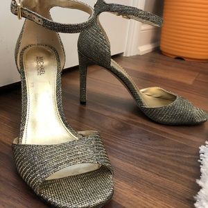 ✨SHINY✨ Michael Kors - Size 8 Sandal Heel